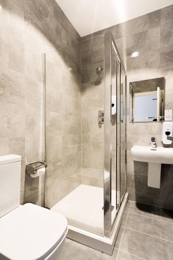 Green View Hotel Dartford Extérieur photo
